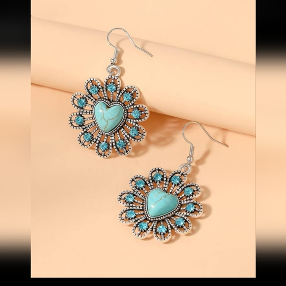 Boho Silver Turquoise Color Natural Stone Heart Flower Earrings New - Picture 7 of 7